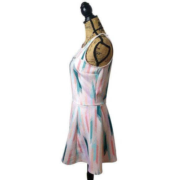 Decree Juniors 2 pc Crop Top Skater Skirt M Scuba Key Hole Pastel Pink Teal Chic - Picture 2 of 5